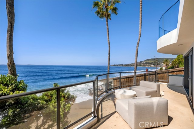 Detail Gallery Image 7 of 56 For 921 Gaviota Dr, Laguna Beach,  CA 92651 - 7 Beds | 7/1 Baths