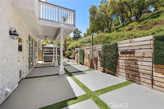 9 Cranwell, Aliso Viejo CA: https://media.crmls.org/medias/7e9ccffa-e3ac-4131-b844-18ae24e4c9b7.jpg