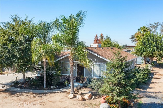 Detail Gallery Image 2 of 25 For 40283 40283 Road 40, Dinuba,  CA 93618 - 3 Beds | 1 Baths