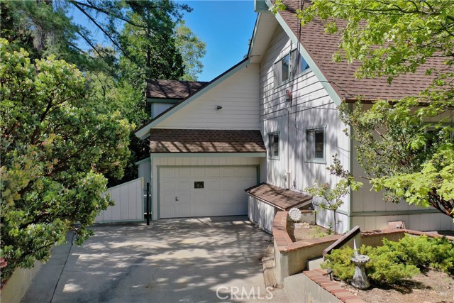 Detail Gallery Image 27 of 31 For 27219 Bernina Dr, Lake Arrowhead,  CA 92352 - 4 Beds | 4 Baths