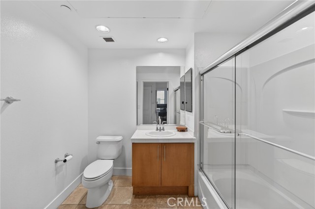 Detail Gallery Image 21 of 46 For 150 the Promenade #415,  Long Beach,  CA 90802 - 2 Beds | 2 Baths