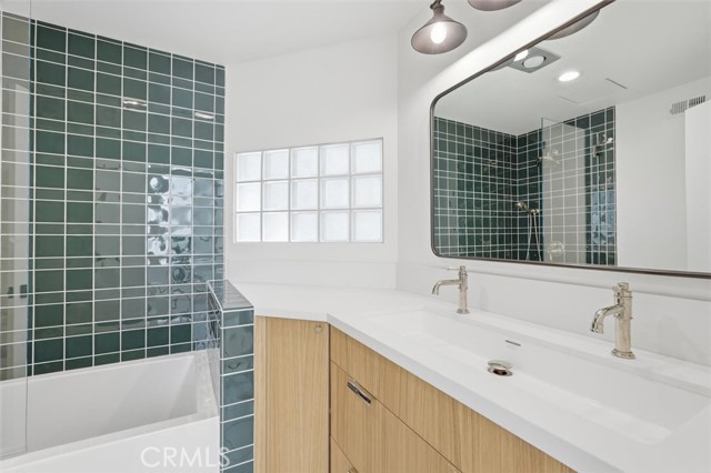 845 11th, Manhattan Beach, California 90266, 5 Bedroom Bedrooms, 0 ,5 BathroomBathrooms,Residential,For Sale,11th,0,SB26187446