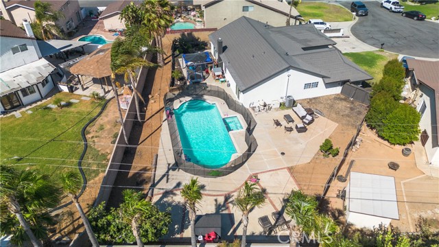 Detail Gallery Image 2 of 35 For 750 Saint Andrews Ct, Corona,  CA 92882 - 4 Beds | 2 Baths
