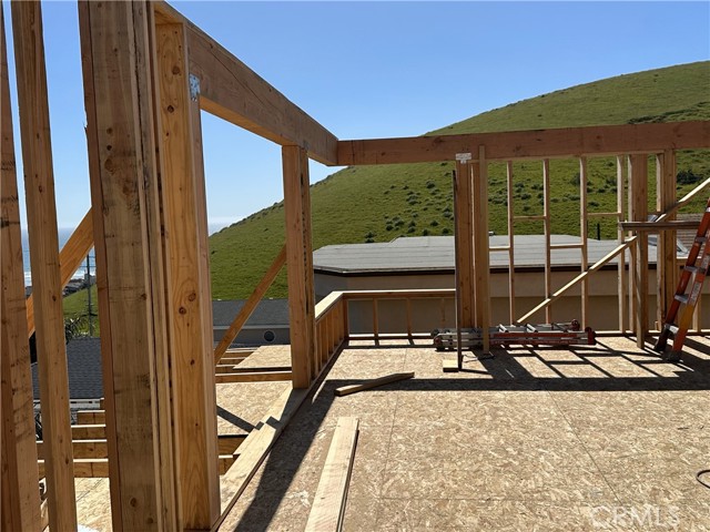 Detail Gallery Image 13 of 22 For 528 Blanca St, Morro Bay,  CA 93442 - 3 Beds | 2/1 Baths