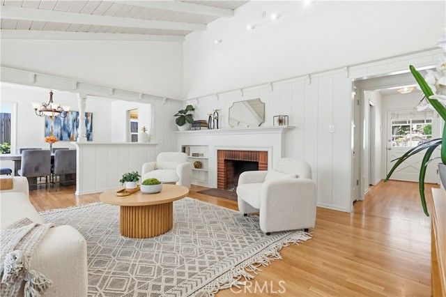 Detail Gallery Image 9 of 44 For 13036 Magnolia, Sherman Oaks,  CA 91423 - 3 Beds | 2 Baths