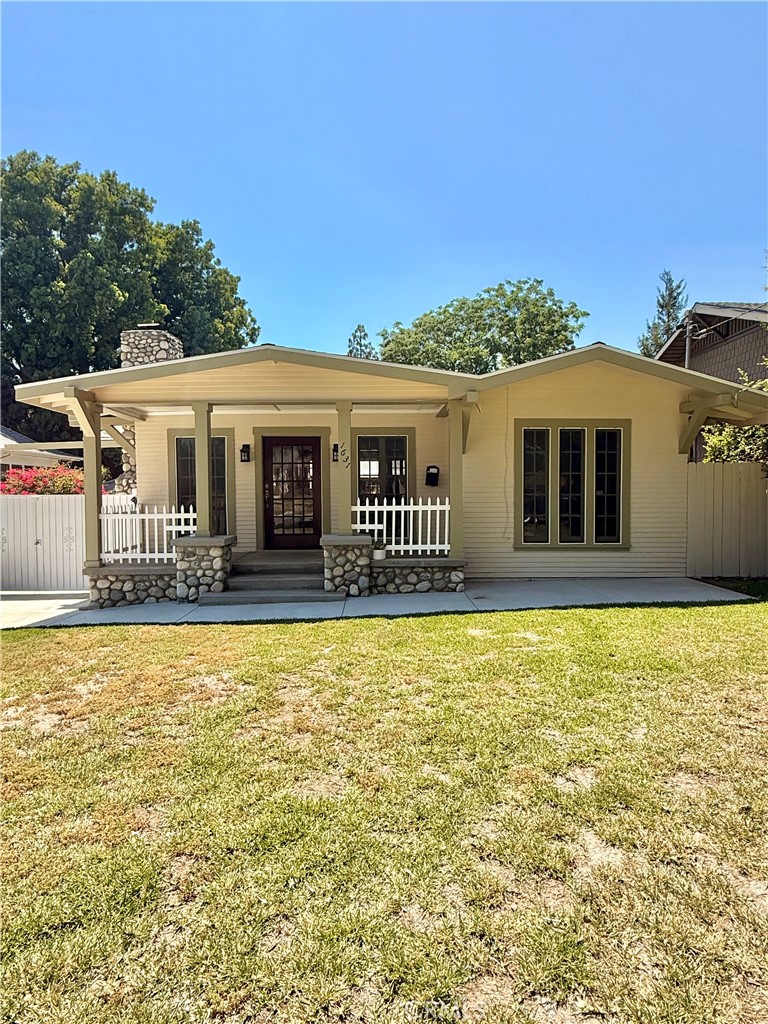 1631 Walworth