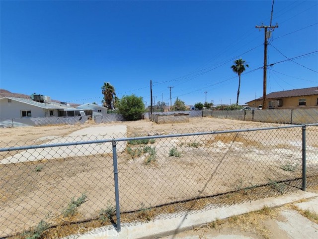 Detail Gallery Image 14 of 25 For 36013 4th St, Yermo,  CA 92398 - 3 Beds | 1 Baths