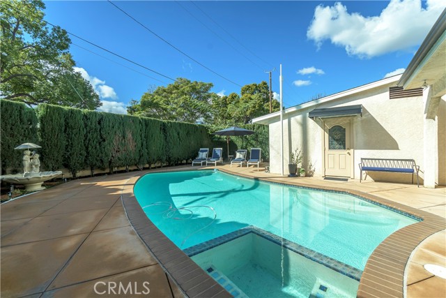 Detail Gallery Image 43 of 50 For 251 N Whitnall, Burbank,  CA 91505 - 4 Beds | 3 Baths