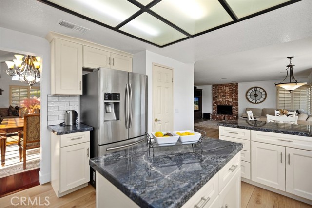 Detail Gallery Image 12 of 45 For 26912 Windemere, Lake Forest,  CA 92630 - 4 Beds | 2/1 Baths