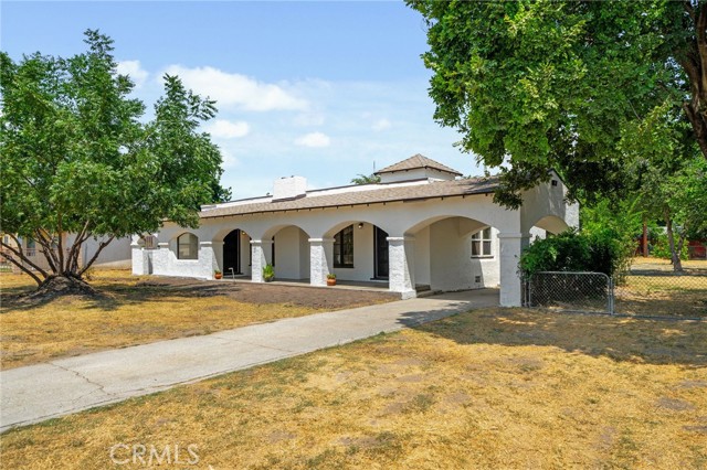 Detail Gallery Image 2 of 39 For 7179 Garden Dr, San Bernardino,  CA 92404 - 4 Beds | 2 Baths