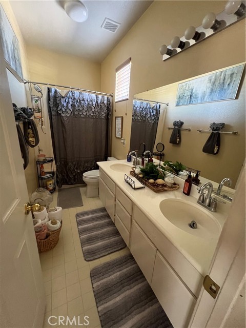 Image 22 of 65 For 1202 Dunsmuir Circle