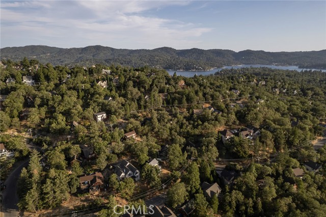 Detail Gallery Image 25 of 30 For 1477 Sequoia Dr, Lake Arrowhead,  CA 92352 - 4 Beds | 2/1 Baths