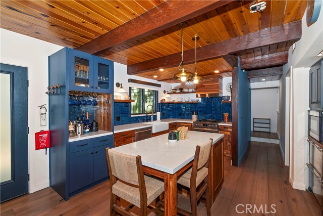 Detail Gallery Image 8 of 24 For 170 Fairway, Lake Arrowhead,  CA 92352 - 3 Beds | 2 Baths