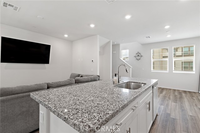 Image 10 of 27 For 40845 Melrose Drive