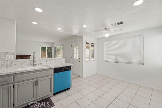 Detail Gallery Image 18 of 38 For 10088 Sand, Moreno Valley,  CA 92557 - 4 Beds | 2 Baths