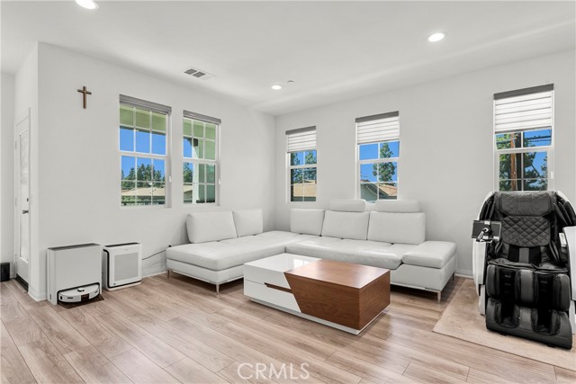 6902 Sagebrush Circle, Buena Park CA: https://media.crmls.org/medias/7ea49642-2422-4efa-93ba-11deea15f28e.jpg