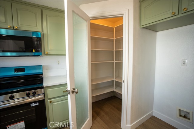 7122 Aster Road, Oak Hills CA: https://media.crmls.org/medias/7ea51960-13c1-4d30-b939-e5ba49c4181c.jpg