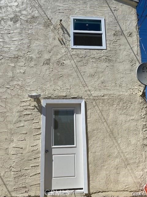 2051 W 85th Street Unit #C, Los Angeles CA: https://media.crmls.org/medias/7ea55c4d-4086-4644-891e-aac3a12b4e6b.jpg