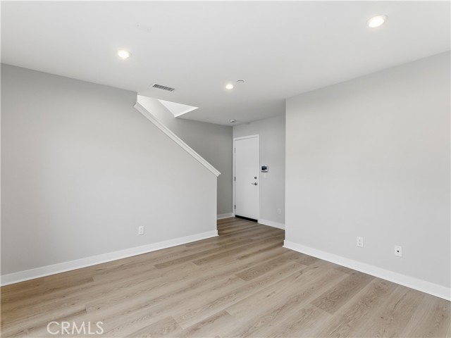 Detail Gallery Image 4 of 25 For 4517 Misty Pl, San Diego,  CA 92117 - 3 Beds | 2/1 Baths