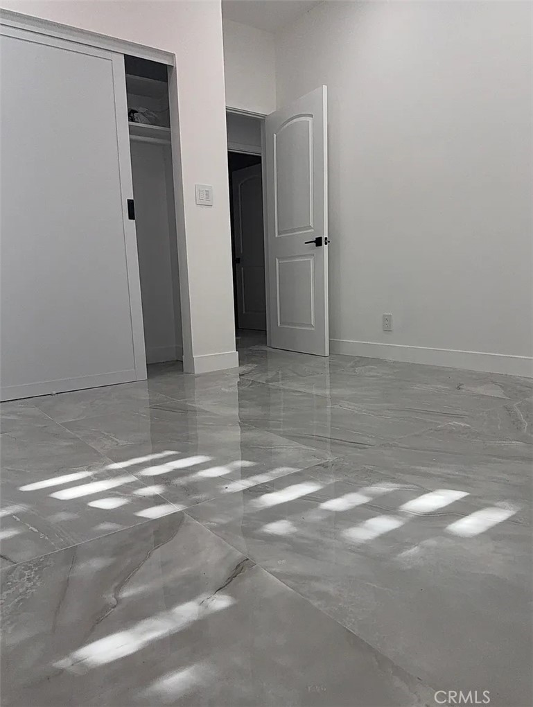 https://media.crmls.org/medias/7ea5a1bd-0830-47a2-8061-a847901900fc.jpg?preset=X-Large