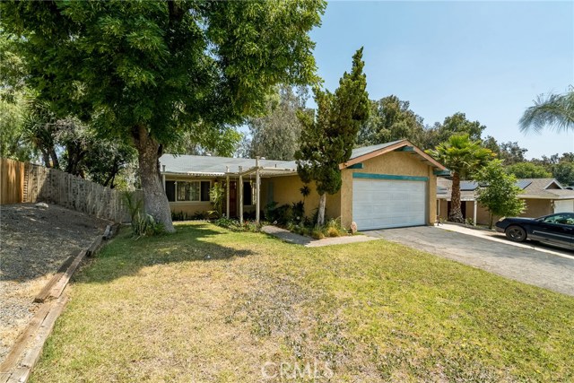 1487 W Ontario Ave, Corona, CA 92882