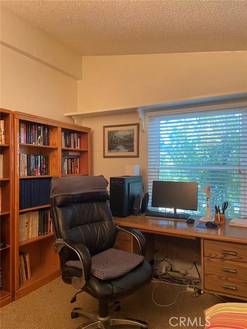 Detail Gallery Image 11 of 13 For 31928 Cinnabar, Castaic,  CA 91384 - 3 Beds | 2 Baths