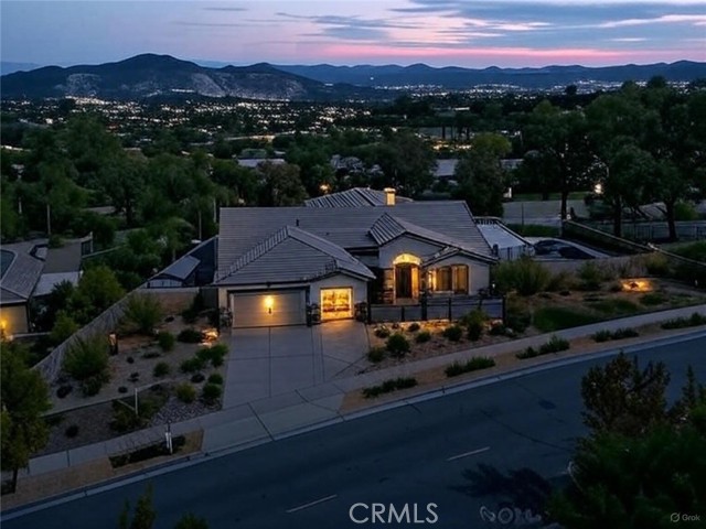4225 W Riviera, Corona CA: https://media.crmls.org/medias/7ea7c8f3-c329-483e-83a0-91f0975ae3f9.jpg