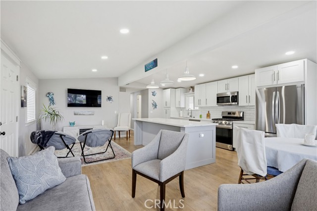 Detail Gallery Image 7 of 31 For 16222 Monterey Ln #79,  Huntington Beach,  CA 92649 - 2 Beds | 2 Baths