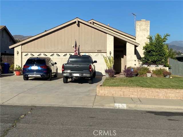 6941 Grove Avenue, Highland CA: https://media.crmls.org/medias/7ea8063b-dd41-4a9e-954a-ca2f4f938585.jpg
