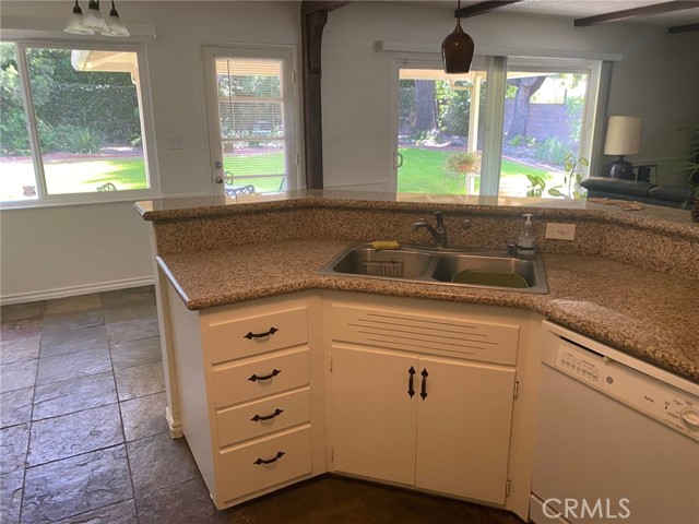 Detail Gallery Image 9 of 19 For 1512 Finecroft, Claremont,  CA 91711 - 3 Beds | 2 Baths