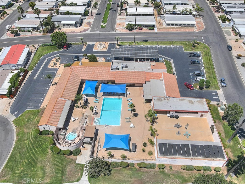 https://media.crmls.org/medias/7ea8812a-438b-48da-b4de-91b84bc52212.jpg?preset=X-Large