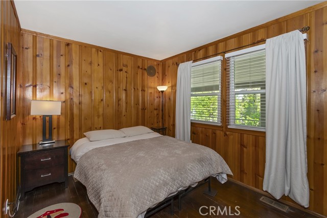 Detail Gallery Image 15 of 42 For 238 Bluebell, Lake Arrowhead,  CA 92352 - 5 Beds | 2 Baths