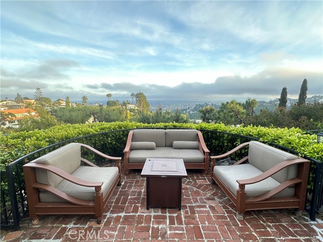 Detail Gallery Image 101 of 200 For 7930 Vulcan Dr, Los Angeles,  CA 90046 - 7 Beds | 8/1 Baths