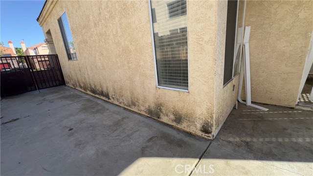 Detail Gallery Image 14 of 21 For 16611 War Cloud Dr, Moreno Valley,  CA 92551 - 3 Beds | 2/1 Baths