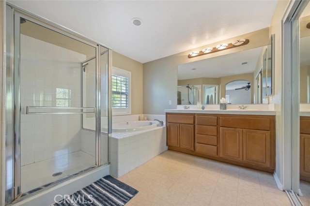 Detail Gallery Image 24 of 45 For 24137 Tango Dr, Valencia,  CA 91354 - 4 Beds | 3 Baths