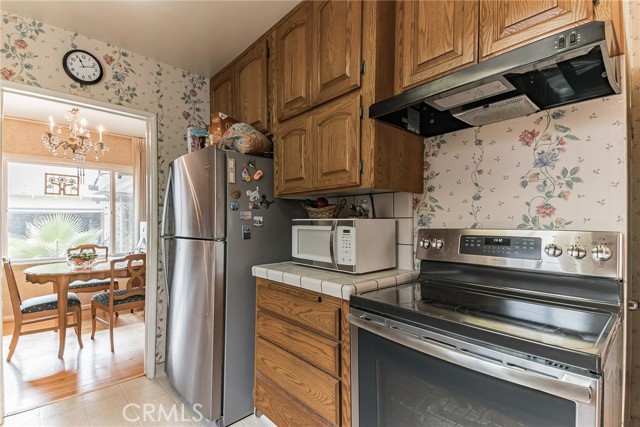 642 Cambridge Drive photo 6
