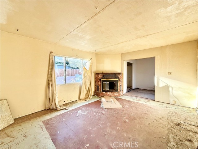 Detail Gallery Image 9 of 23 For 13807 Carson, Trona,  CA 93562 - 4 Beds | 1 Baths