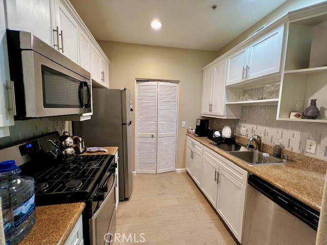 Detail Gallery Image 4 of 25 For 2125 Watermarke, Irvine,  CA 92612 - 1 Beds | 1 Baths