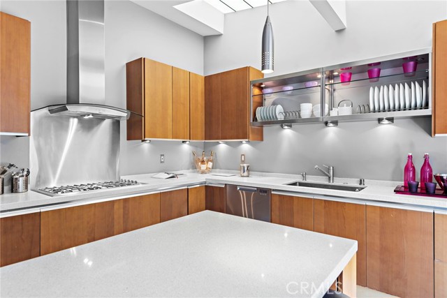 Detail Gallery Image 17 of 46 For 30692 Marilyn, Laguna Beach,  CA 92651 - 4 Beds | 3/1 Baths