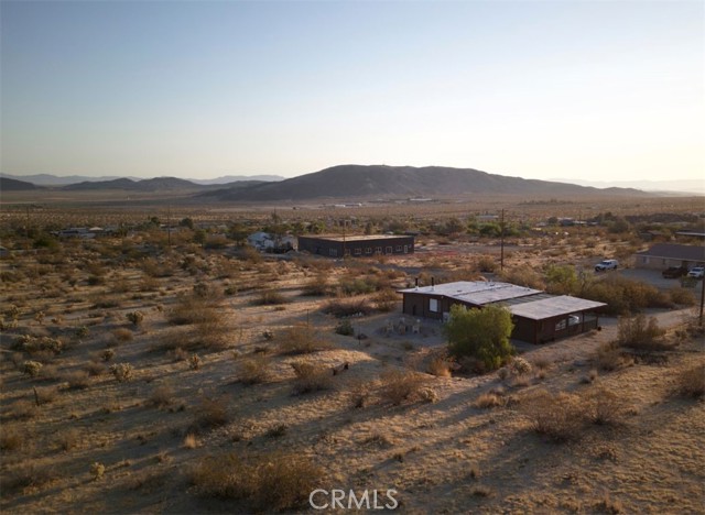 Detail Gallery Image 13 of 21 For 7012 Cascade Rd, Joshua Tree,  CA 92252 - 2 Beds | 1/1 Baths