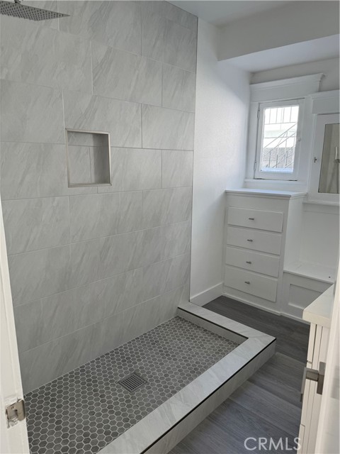 Detail Gallery Image 18 of 43 For 765 Loma Ave, Long Beach,  CA 90804 - 3 Beds | 1 Baths