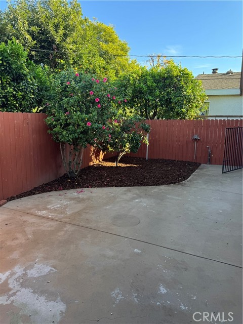 Detail Gallery Image 19 of 21 For 22445 Dolorosa, Woodland Hills,  CA 91367 - 3 Beds | 2 Baths