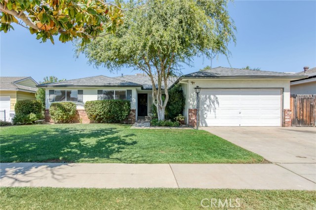 1332 E Sample Ave, Fresno, CA 93710