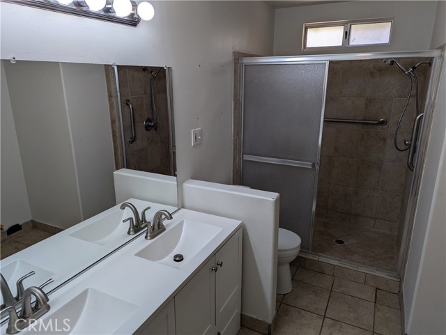 Detail Gallery Image 5 of 8 For 304 W North Shore Dr, Big Bear City,  CA 92314 - 2 Beds | 1 Baths