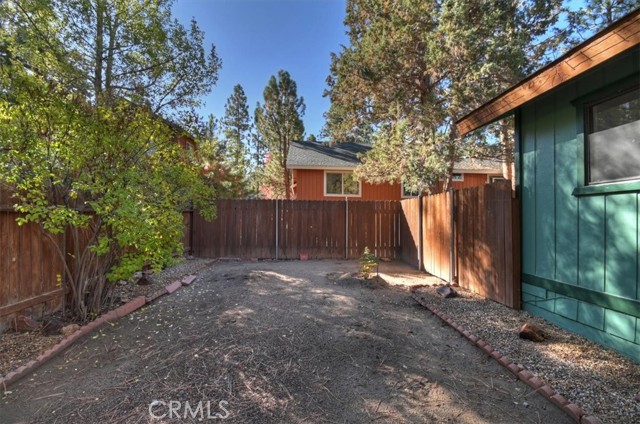 Detail Gallery Image 36 of 38 For 524 E Mountain View, Big Bear City,  CA 92314 - 3 Beds | 2 Baths