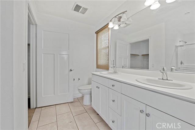 Detail Gallery Image 4 of 35 For 13236 Klein Ct, Sylmar,  CA 91342 - 5 Beds | 4 Baths