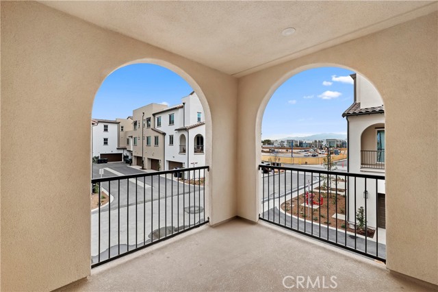 Detail Gallery Image 2 of 20 For 16140 Spicebush Ln, Chino,  CA 91708 - 3 Beds | 2/1 Baths