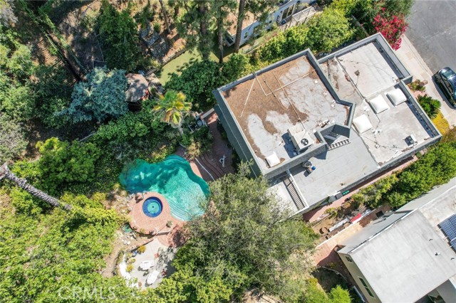 17034 Escalon Drive, Encino CA: https://media.crmls.org/medias/7eaf79ec-efdd-441b-a87d-38f43f8a403c.jpg