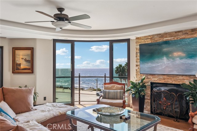 357 Coast S Boulevard, La Jolla CA: https://media.crmls.org/medias/7eb0463d-ee22-407c-998c-4324722259e1.jpg