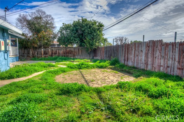 Detail Gallery Image 19 of 48 For 917 Stanford Ct, Bakersfield,  CA 93305 - 4 Beds | 2 Baths